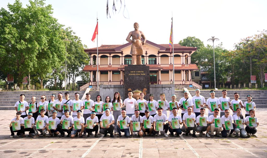 Cách Tôi Kiếm 2.000$/Tháng Từ YouTube – Và Bạn Cũng Làm Được! 6 NamStudio 1978