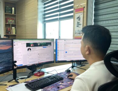 Phúc BANI làm việc với kênh YouTube view ngoại tại văn phòng Bani Academy